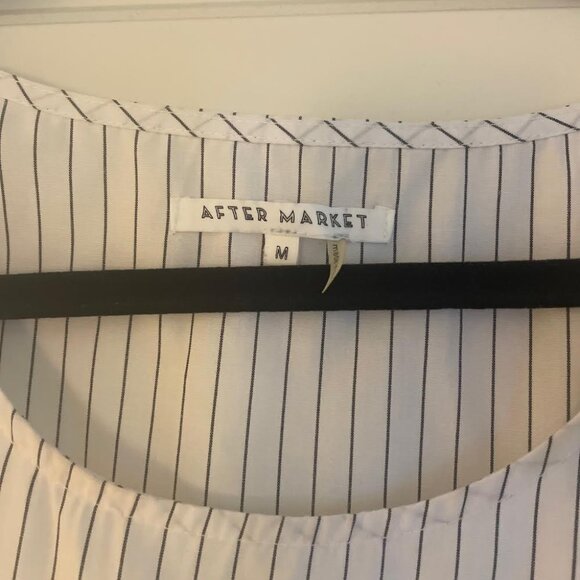 Pinstripe tie sholder tank - Picture 2 of 2